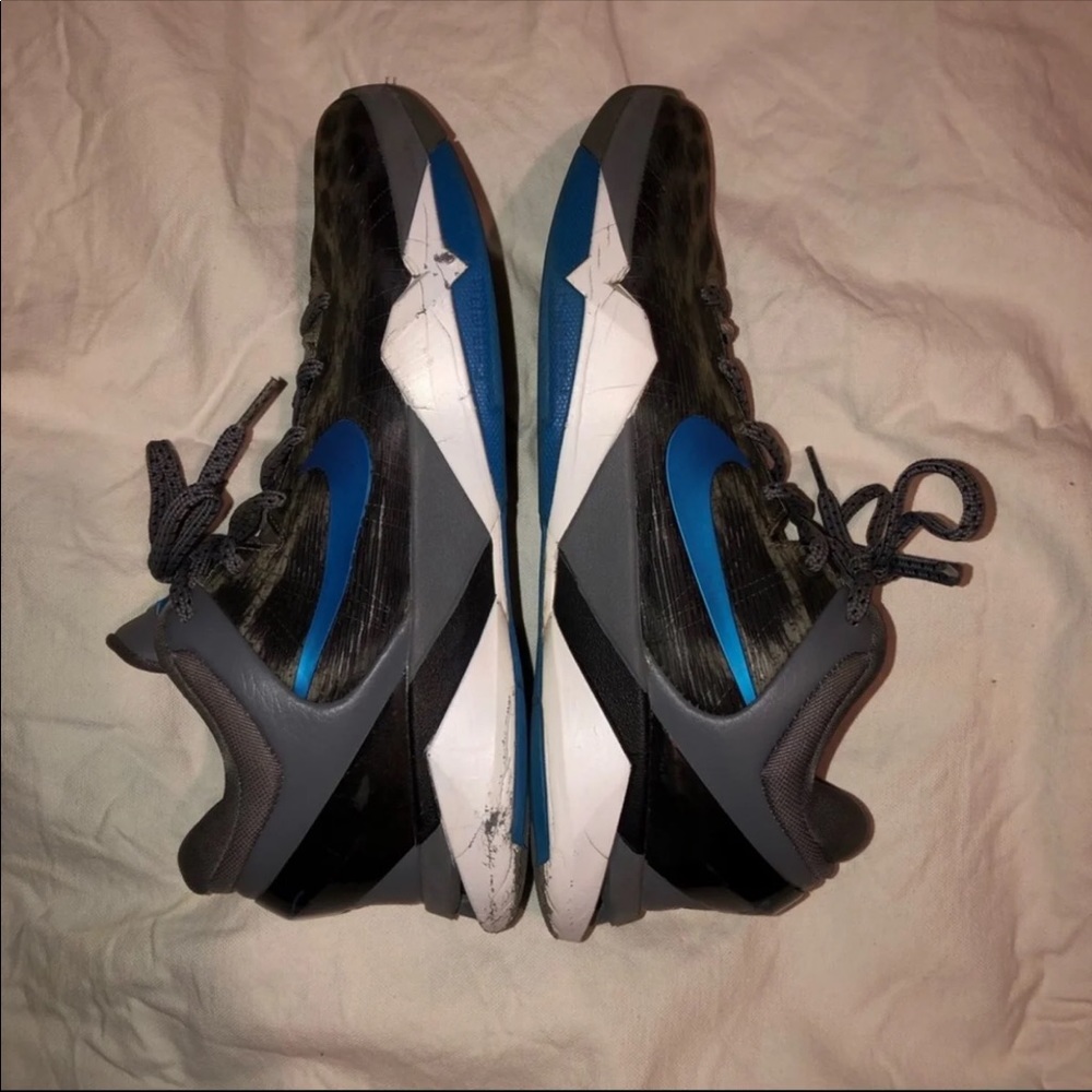 Kobe 7 Grey Cheetah Shoes - Picture 6 of 7